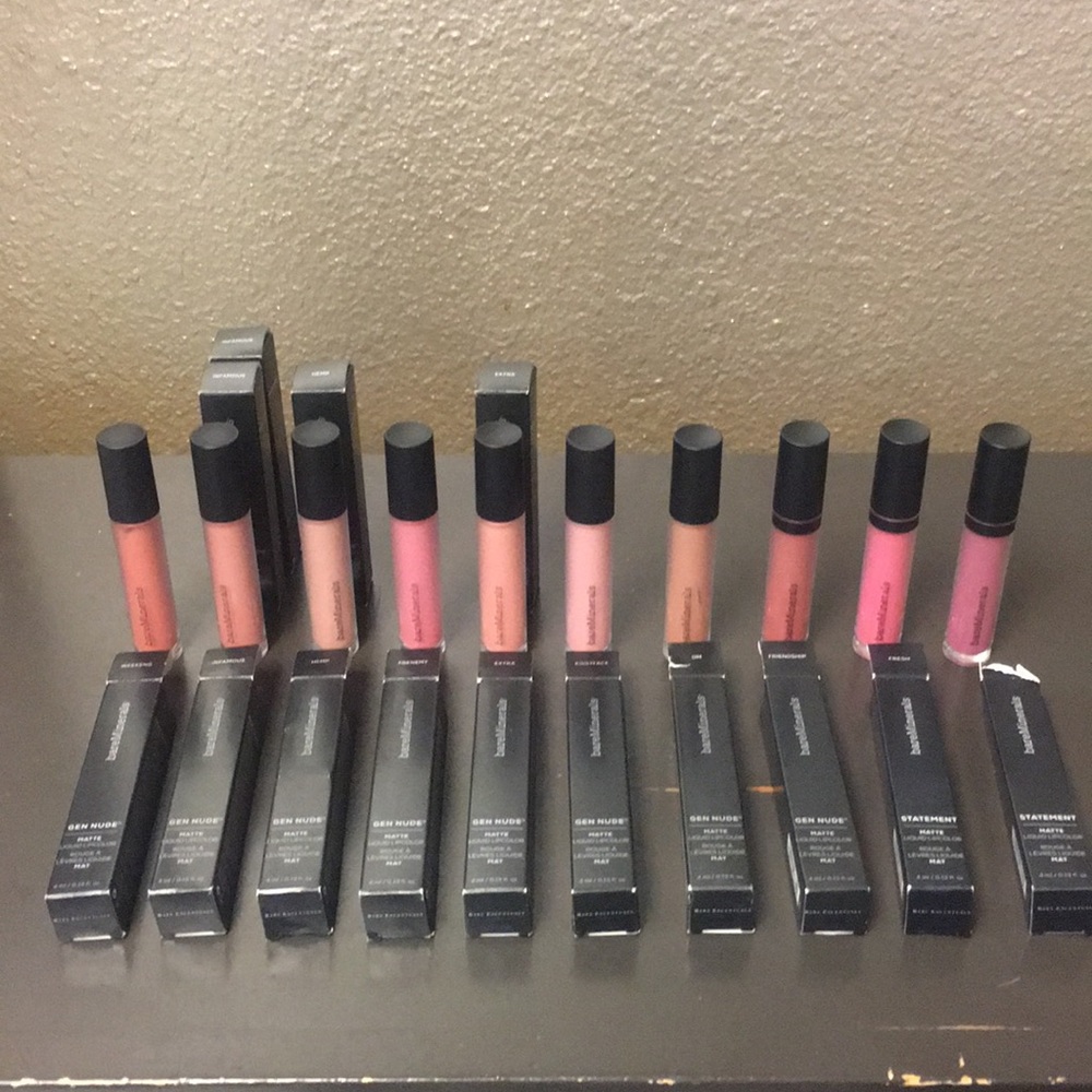 Bare Minerals Matte Liquid Lip Colors 💋New